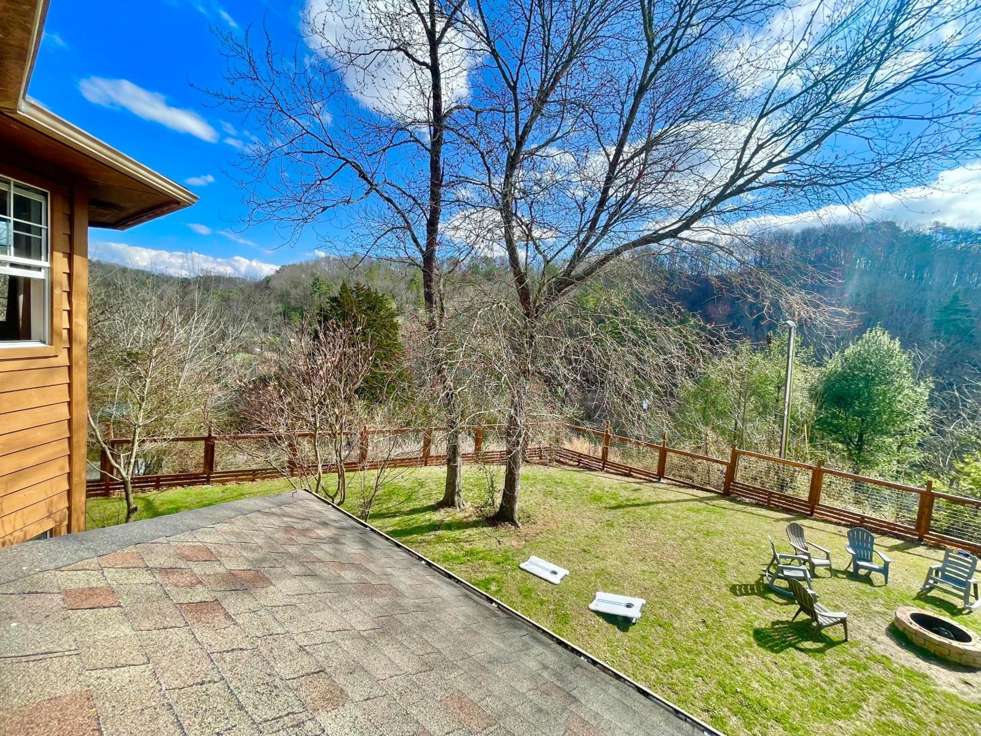 5Bedrooms*4King Beds*Outstanding Location*Hottub* Sevierville Eksteriør bilde