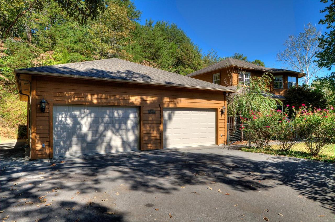 5Bedrooms*4King Beds*Outstanding Location*Hottub* Sevierville Eksteriør bilde