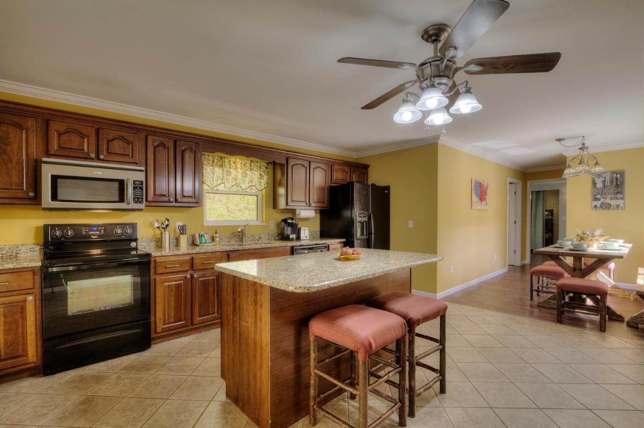 5Bedrooms*4King Beds*Outstanding Location*Hottub* Sevierville Eksteriør bilde