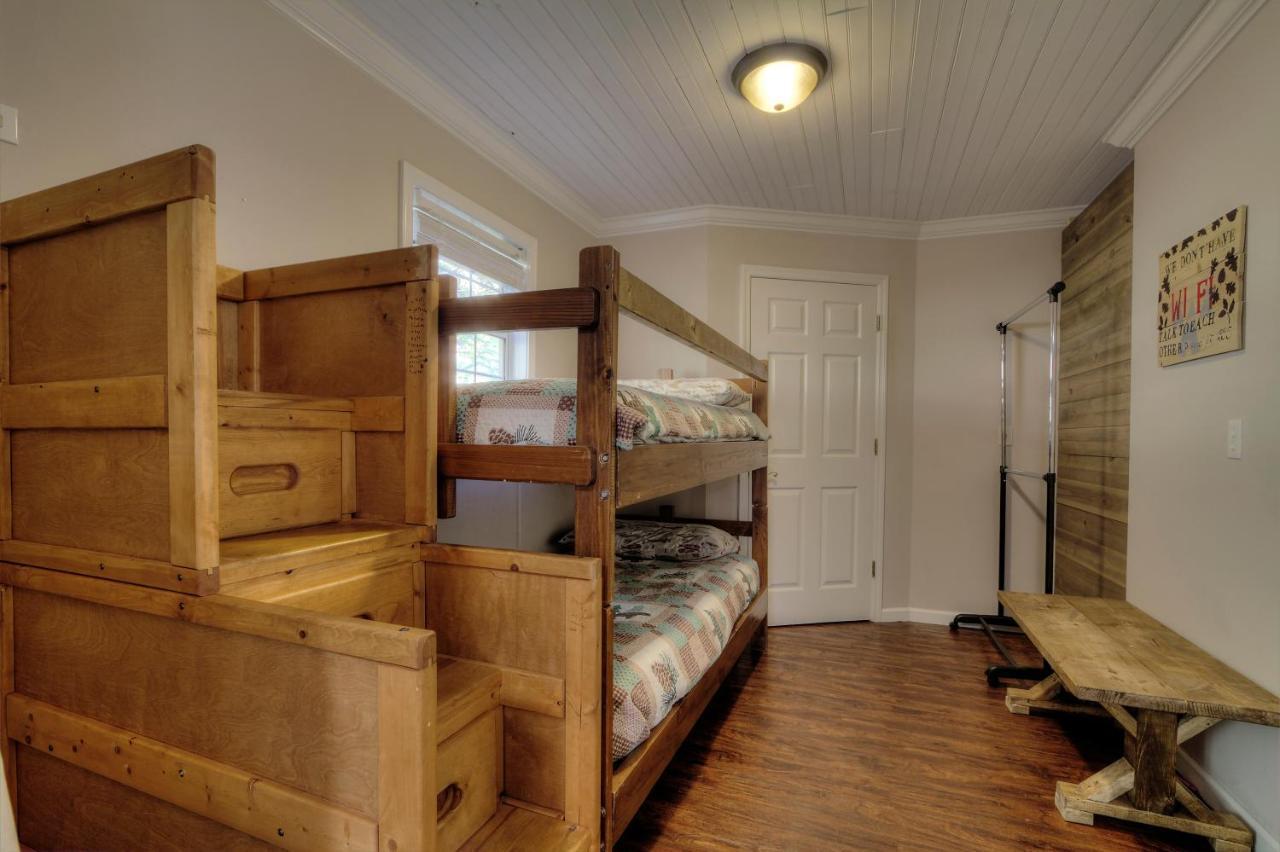 5Bedrooms*4King Beds*Outstanding Location*Hottub* Sevierville Eksteriør bilde
