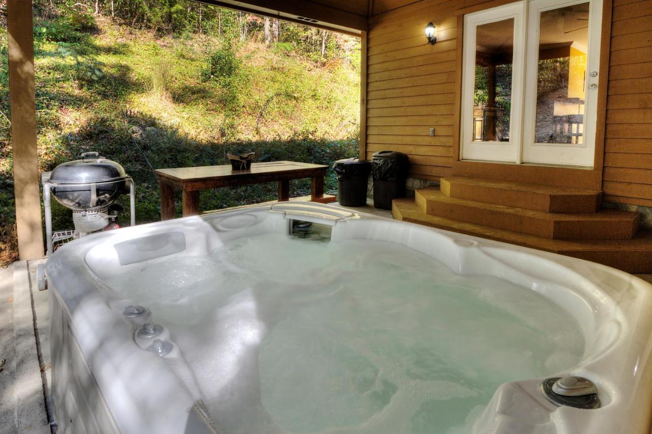 5Bedrooms*4King Beds*Outstanding Location*Hottub* Sevierville Eksteriør bilde